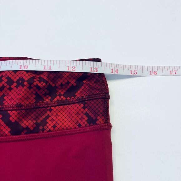 Lululemon x SoulCycle Run Pace Crop Snakeskin Legging Cranberry Red Skull Size 6 - Picture 9 of 12